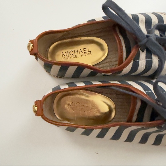Michael Kors Blue & White Stripe Canvas Jute Trimmed Lace Up Shoes 7M - Picture 8 of 9